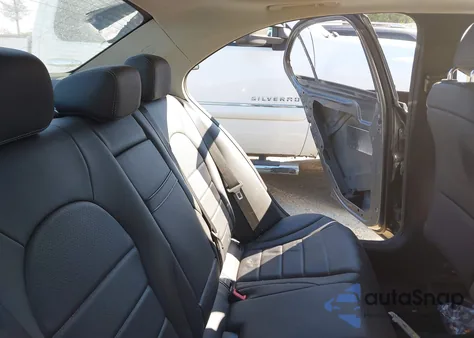 2019 Mercedes-Benz C 300 z USA, uszkodzony, nr VIN 55SWF8DB6KU308084